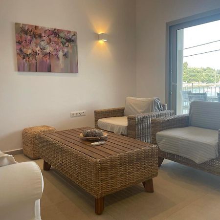 Villa Elsi Upper Apartment Kalámi Buitenkant foto