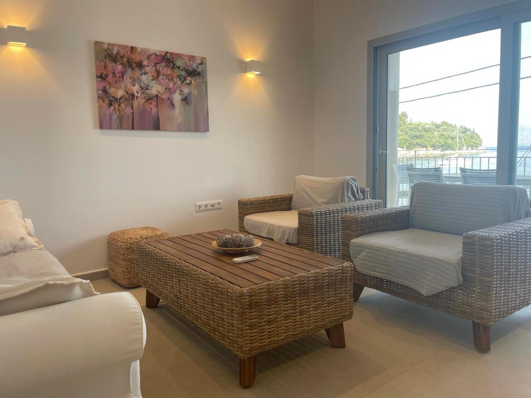 Villa Elsi Upper Apartment Kalámi Buitenkant foto