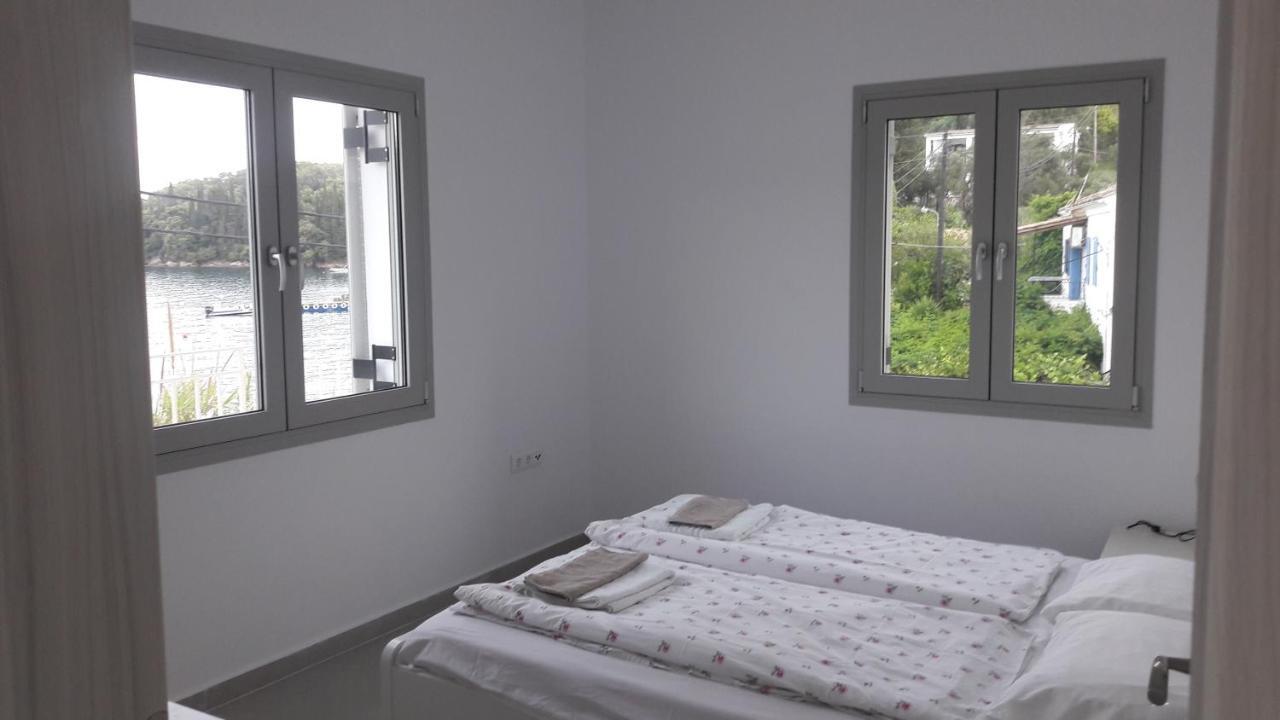 Villa Elsi Upper Apartment Kalámi Buitenkant foto